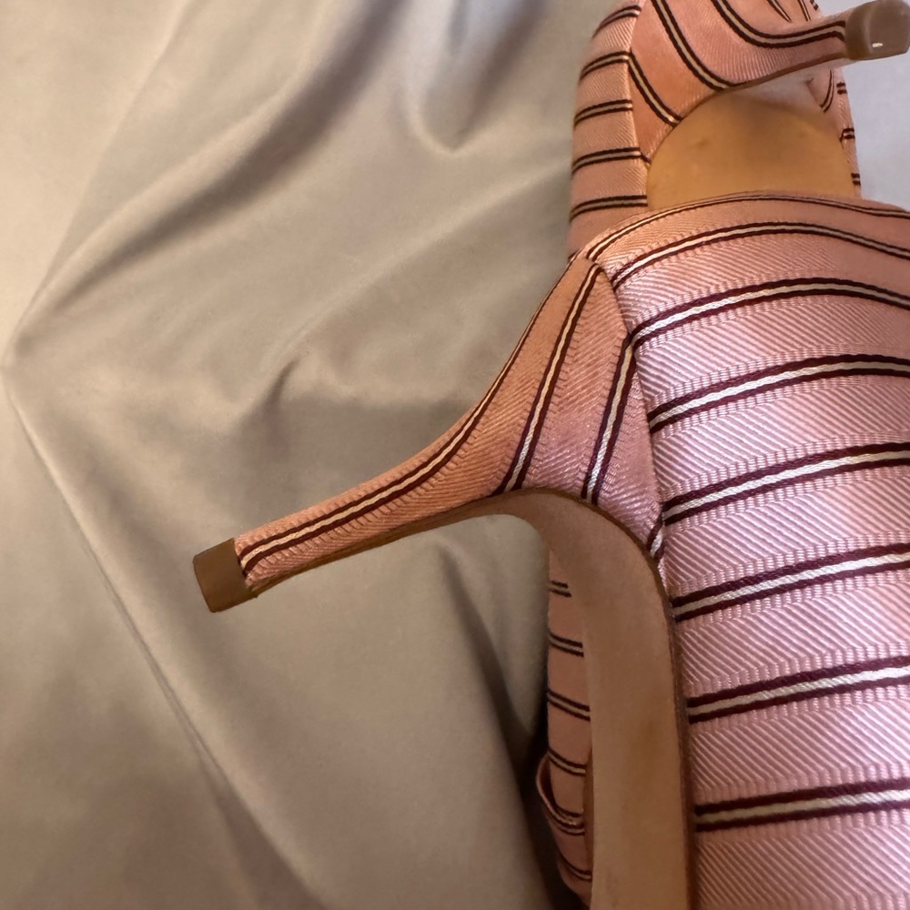 Ann Taylor Pink Striped Knot Kitten Heel Pumps - Picture 5 of 8